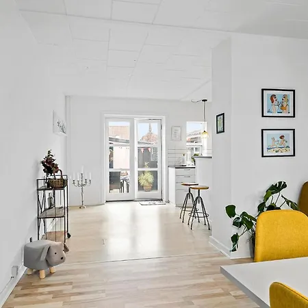 Gorgeous In With Wifi *